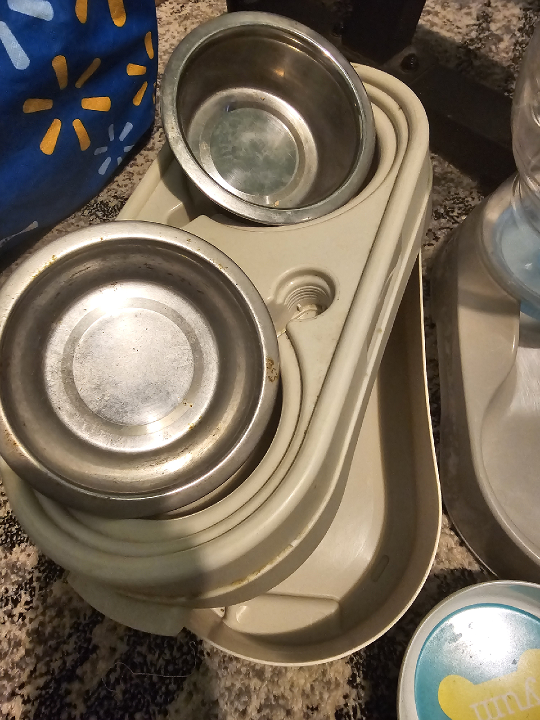 dog feeding stations with bowls - photo 2
