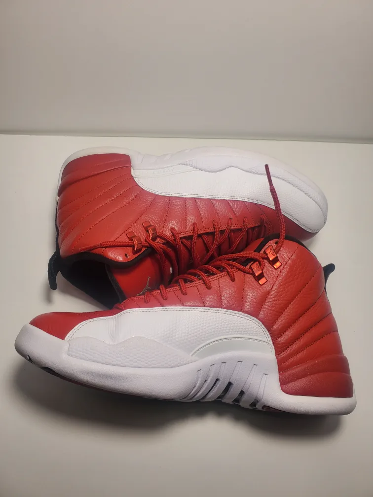 Men’s Jordan 12 Retro Gym Red 130690-600 Size 9.5 image indicator(5)