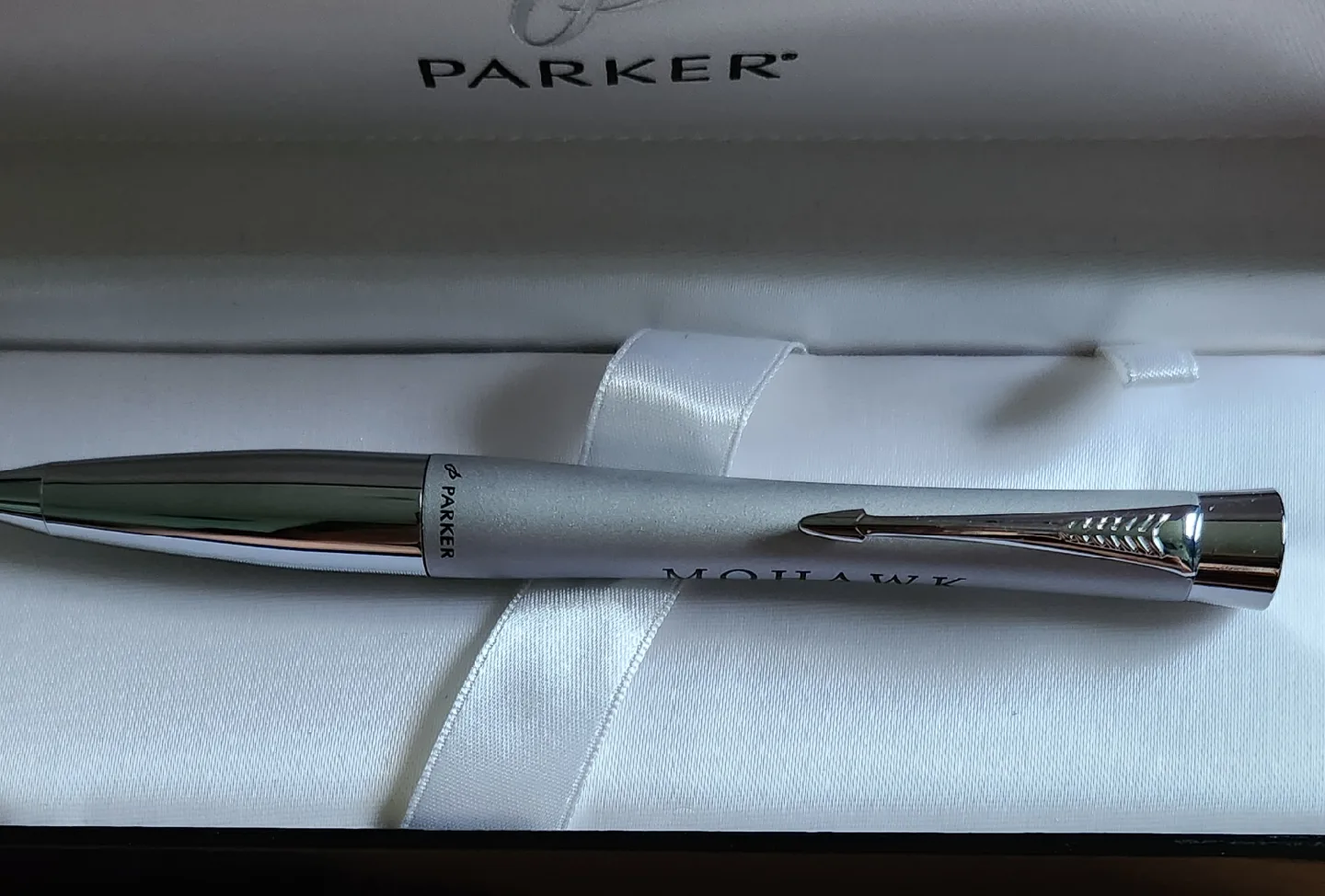 Parker Mohawk College Pen. image indicator(5)
