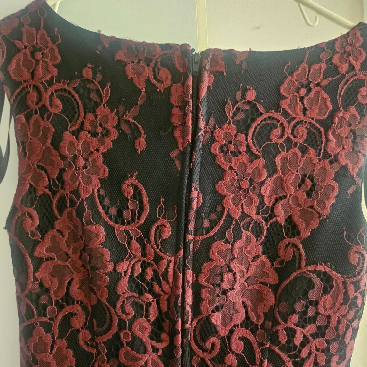 (NEW) Le Chateau Black & Burgundy Lace Dress image indicator(6)