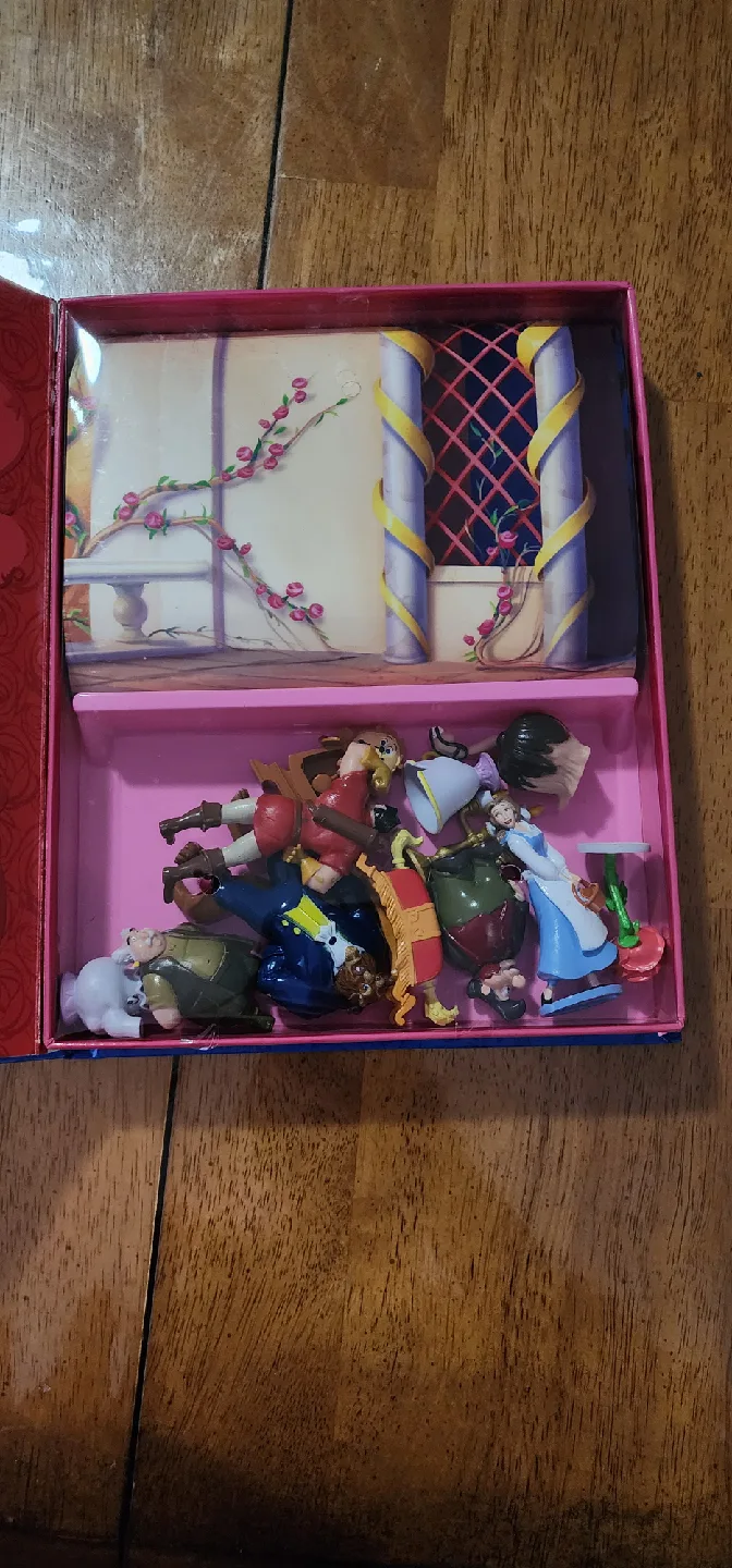 Kids' Books - Disney, I Spy, Dr. Seuss & More! image indicator(3)