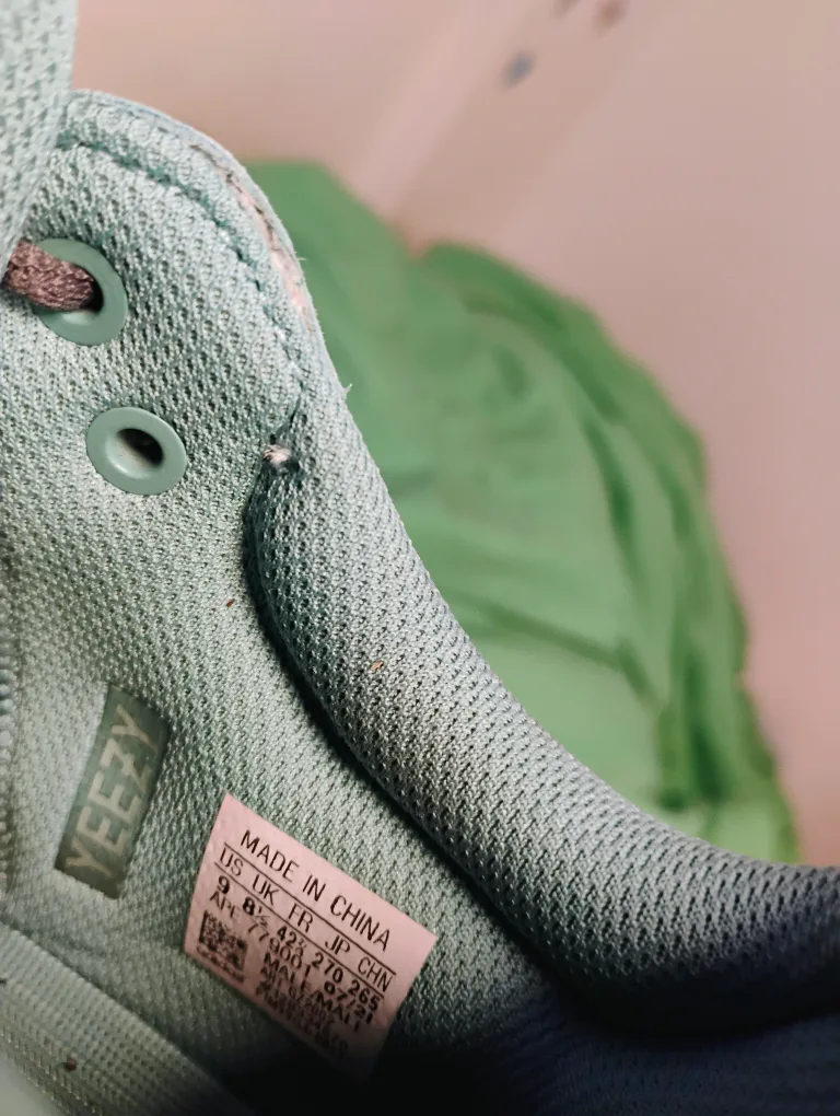 Adidas Yeezy Boost 700 Faded Azure, US 9 image indicator(3)