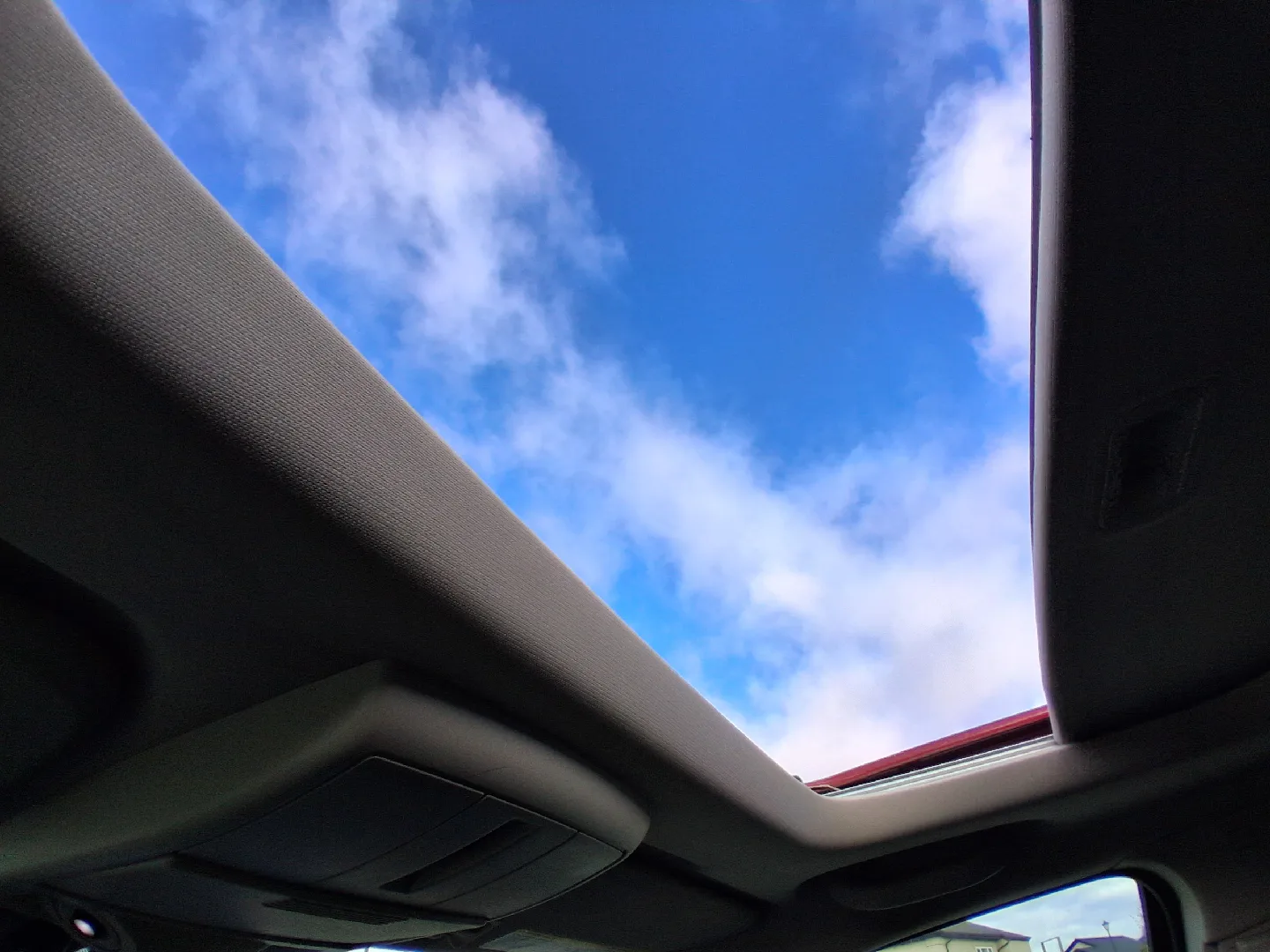 2012 Dodge Journey R/T AWD Sports Utility – Only 65,000 km image indicator(9)