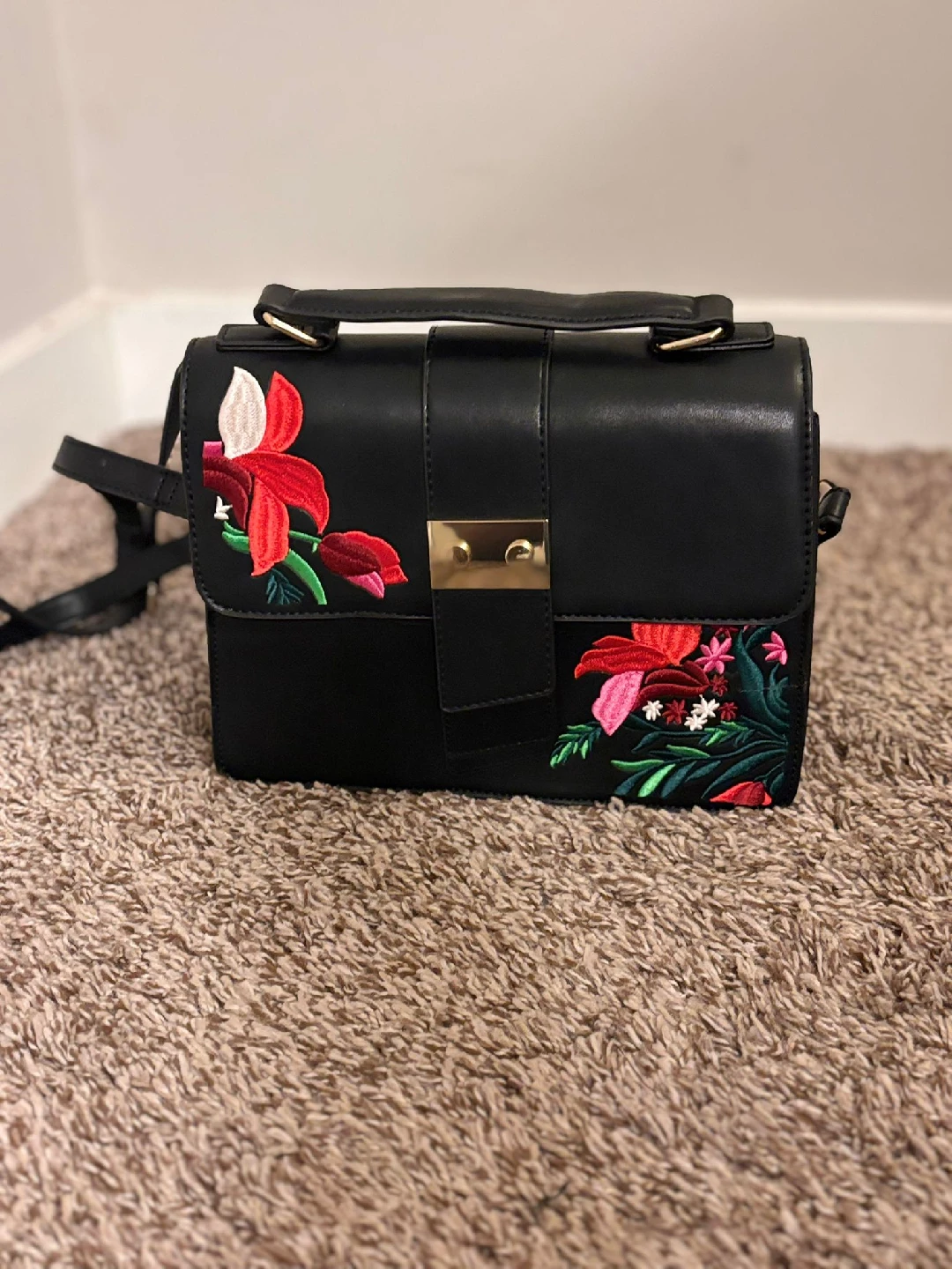 Floral Embroidered Black Crossbody Bag