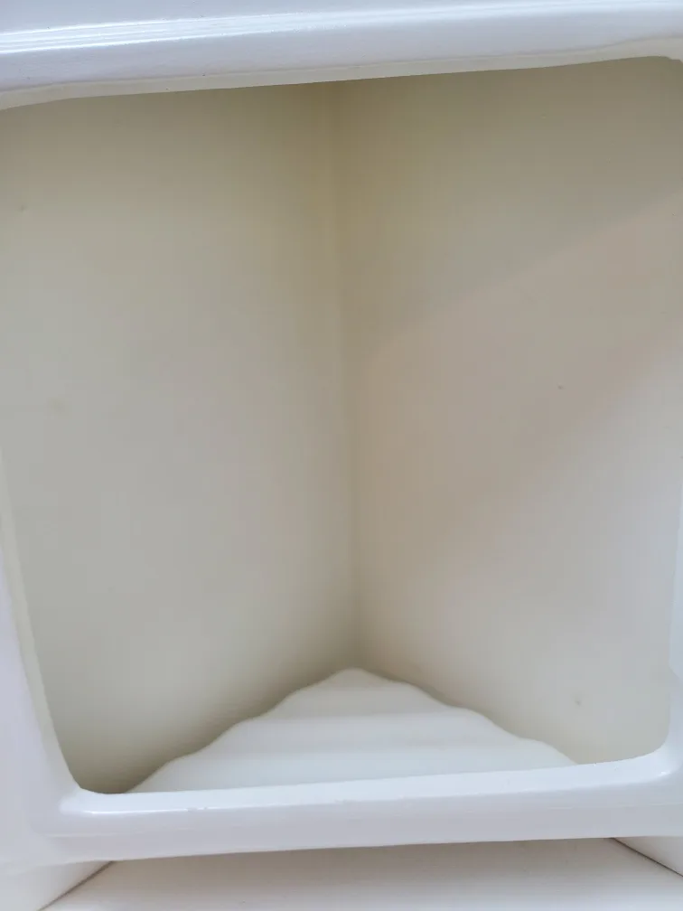 White Ceramic Log Cabin Cookie Jar 🧡 image indicator(7)