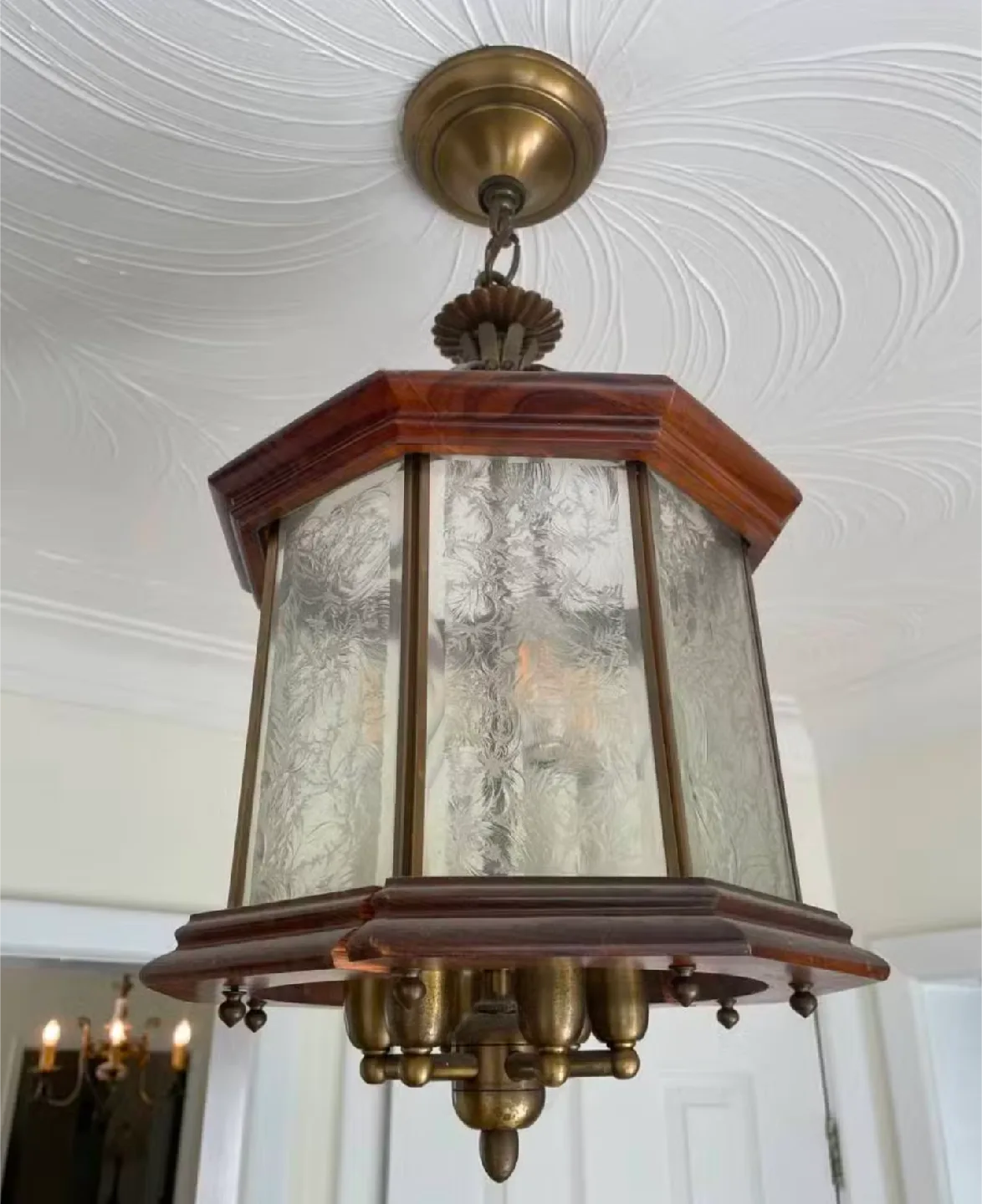 🕯 Vintage 6-Light Brass & Wood Hexagonal Hanging Lantern image indicator(2)