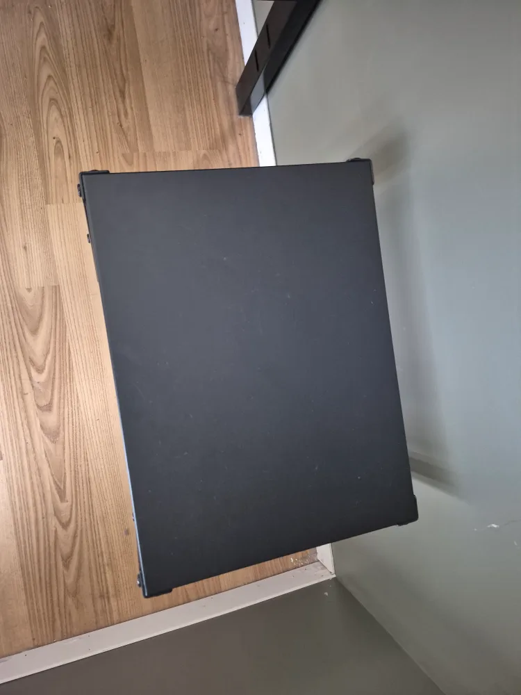 Black Metal Side Table image indicator(2)