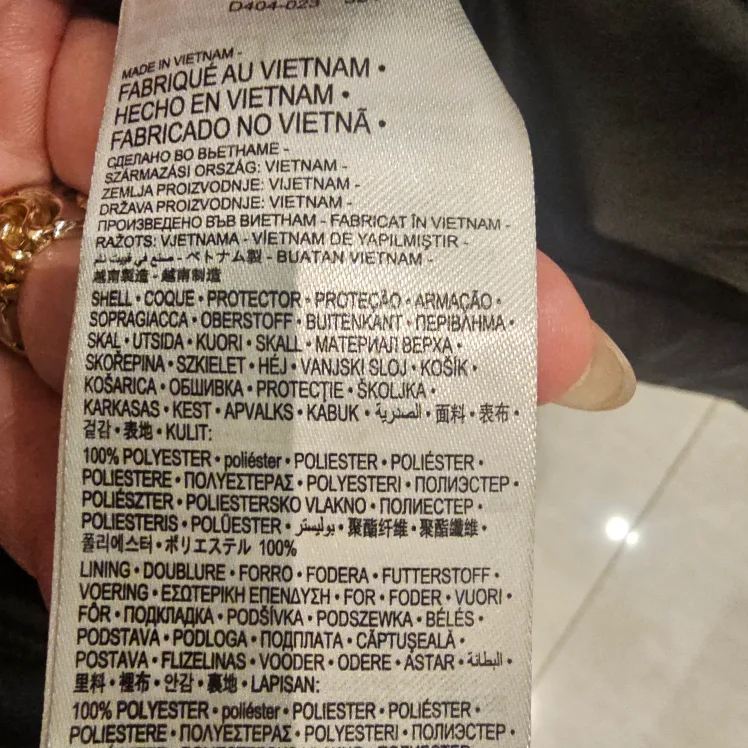 Jordan Puffer Jacket - Size L (12-13 yrs) image indicator(4)