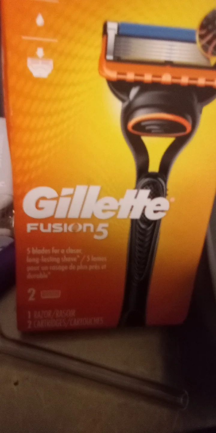 Gillette Fusion5 Razor with 2 Cartridges image indicator(2)