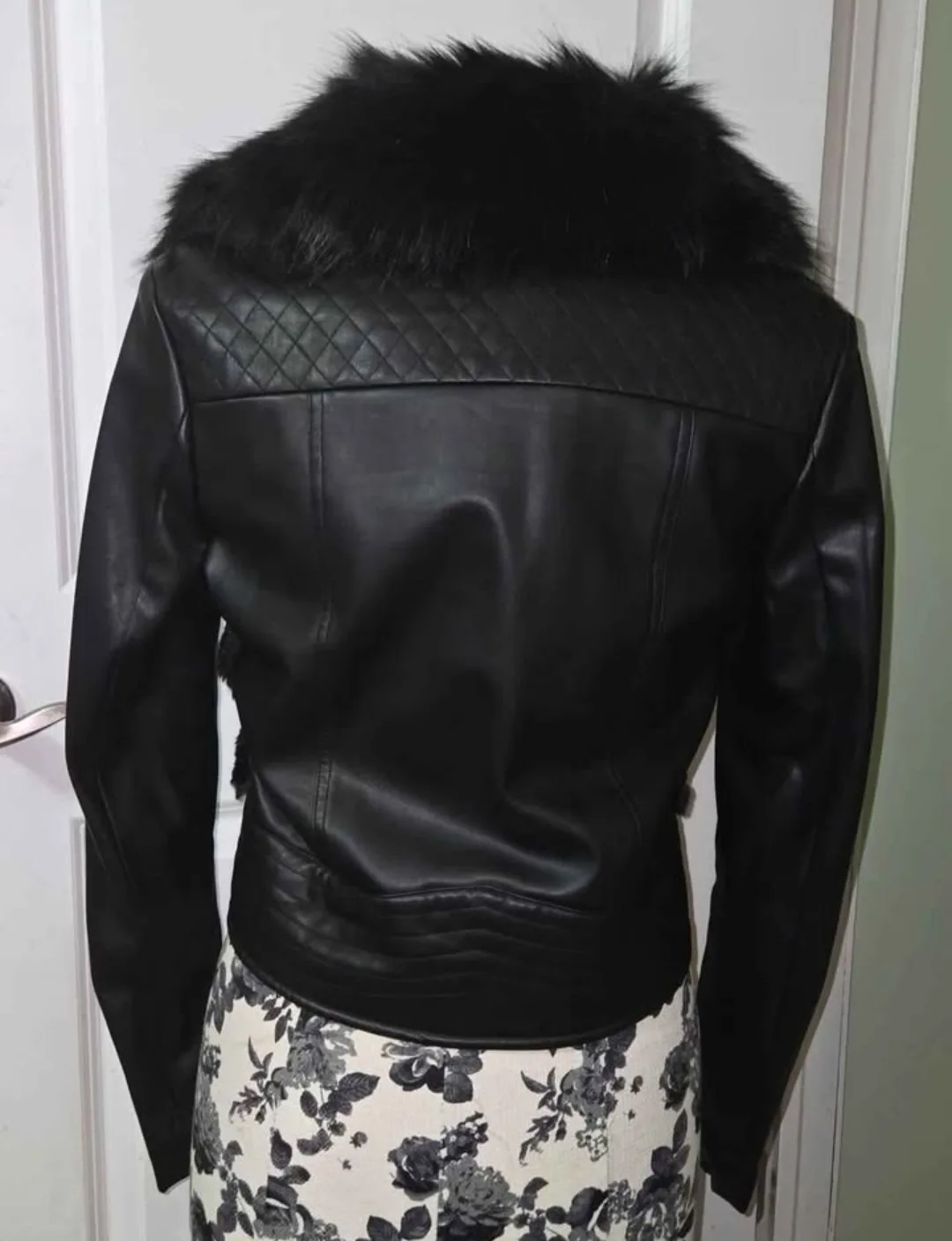 JOLIBEL Black Faux Fur Leather Jacket - Size 6 image indicator(3)