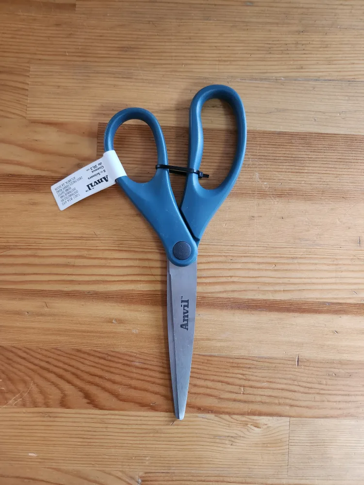 Anvil Wheel Lock Snap-off Knife & 8-inch Scissors image indicator(3)
