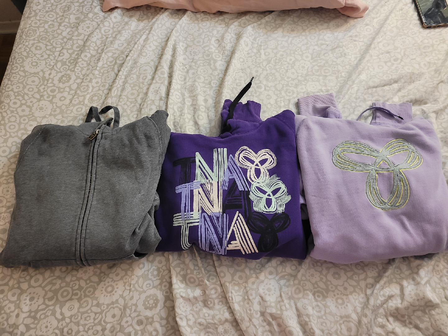 TNA Hoodies Bundle - Sizes S/M - photo 2