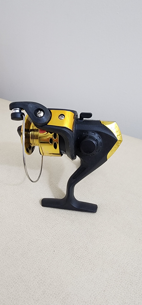 HT 200 Fishing Reel - Gold and Black🧡 - photo 3