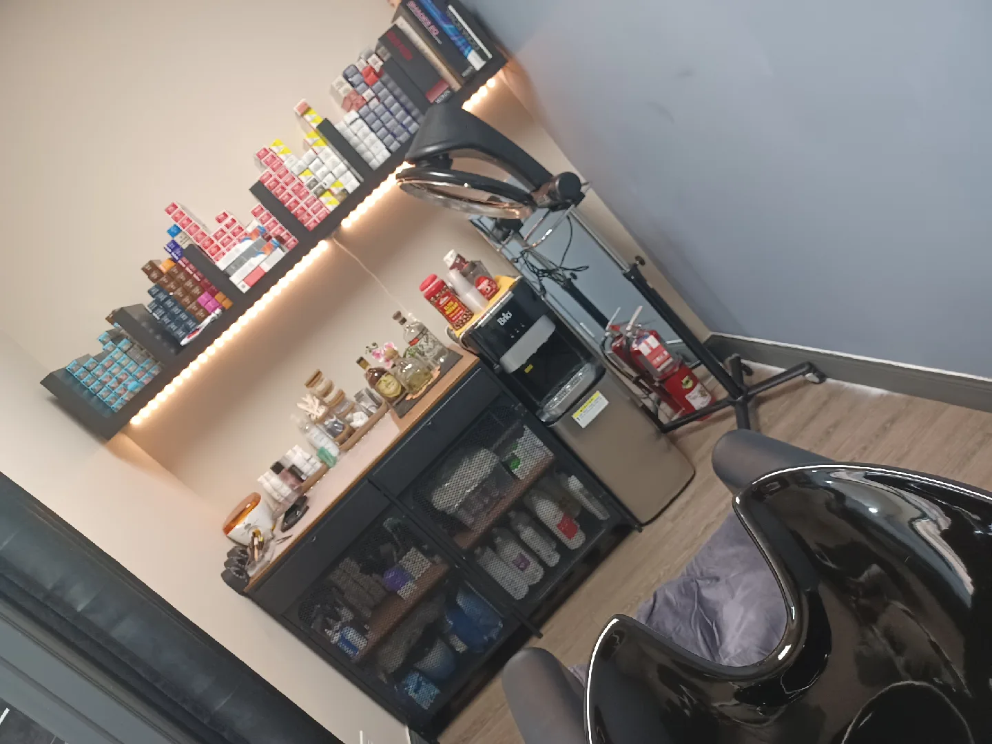 alquilo silla en salon de belleza bayridge 11209 84st image indicator(7)