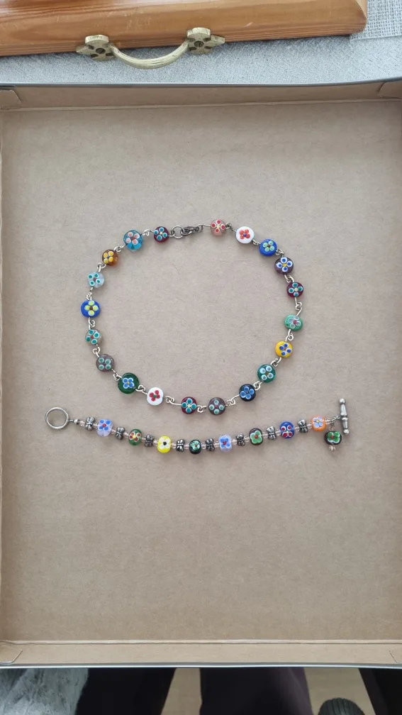 Murano Glass Necklace and Bracelet Set image indicator(3)