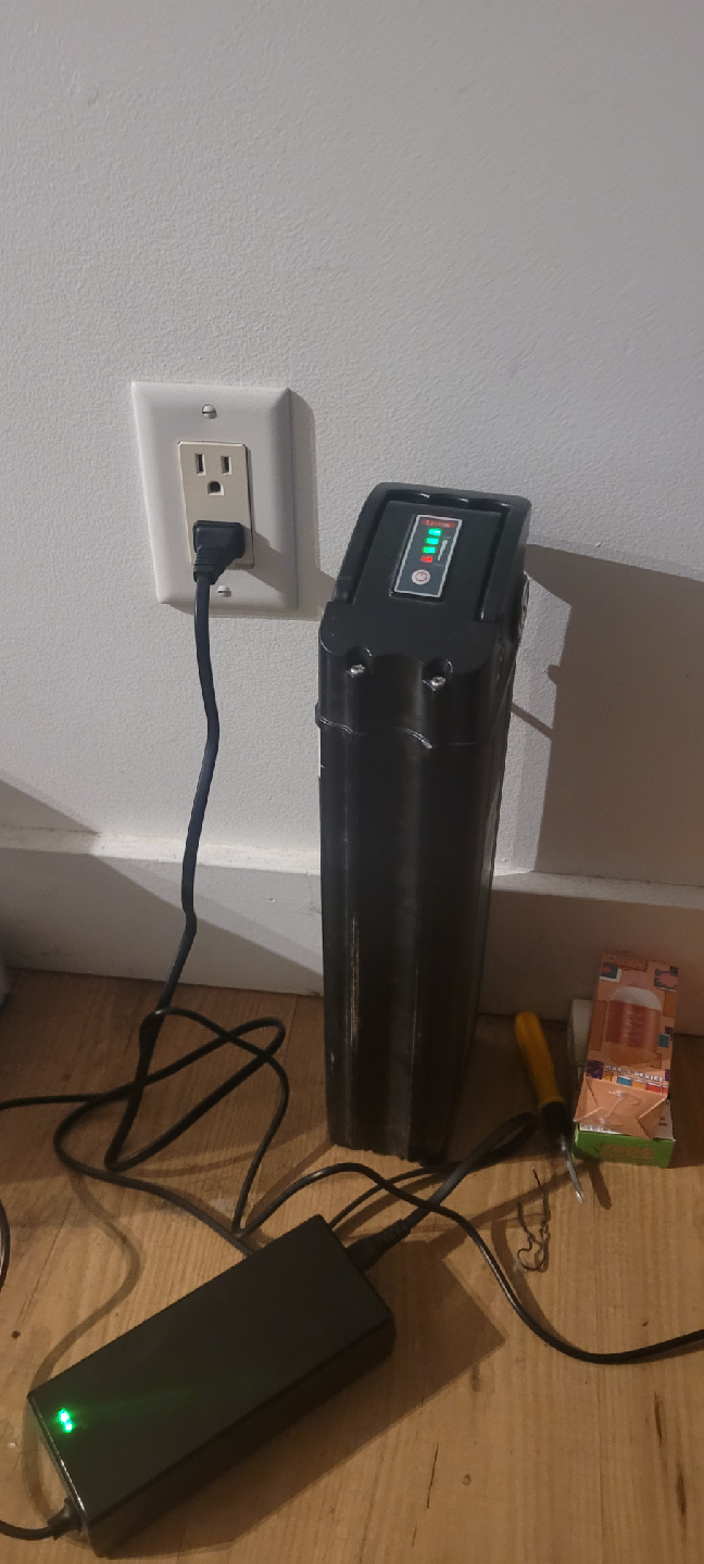 Hitway E-Bike Battery with Charger - photo 2