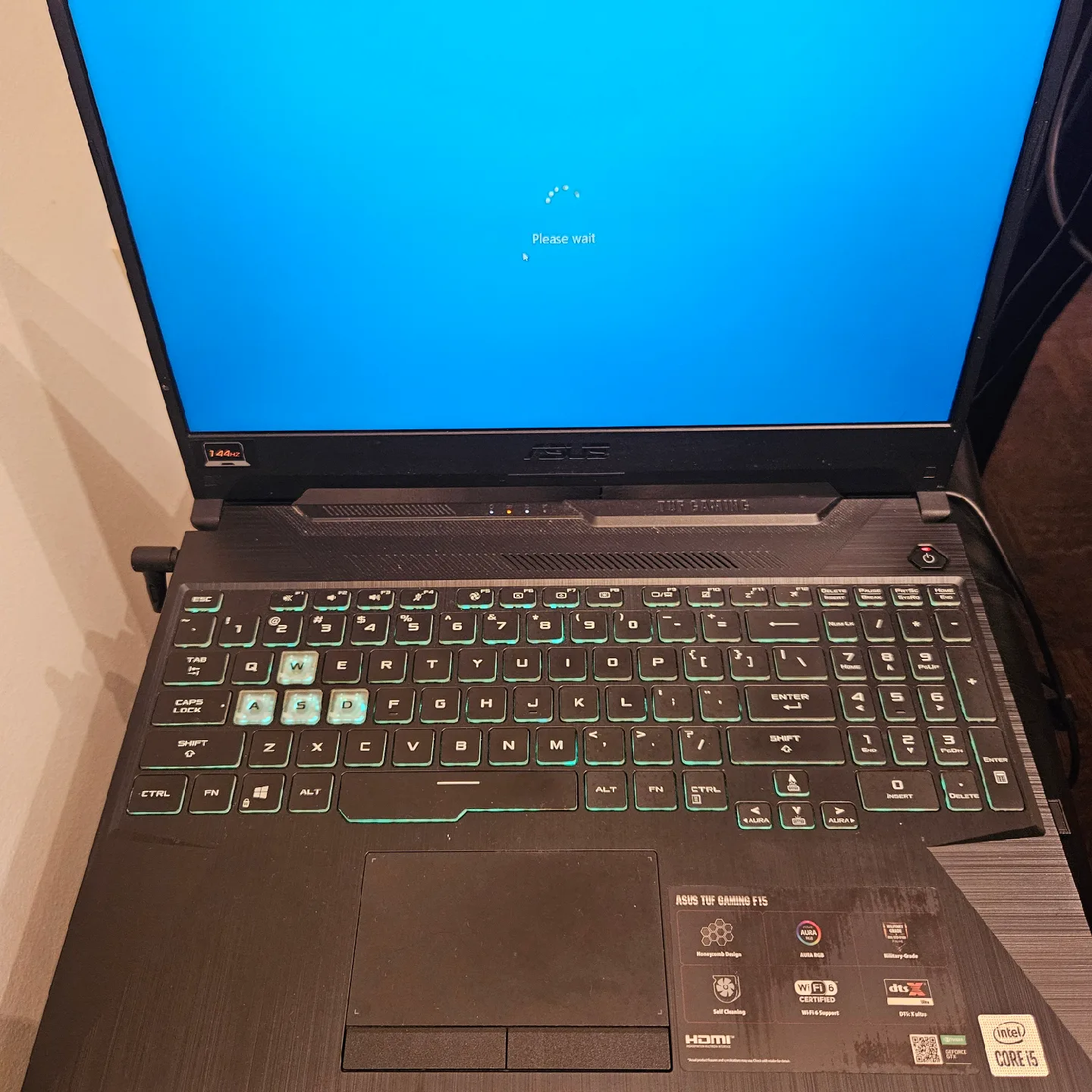 ASUS TUF Gaming F15 Laptop image indicator(2)