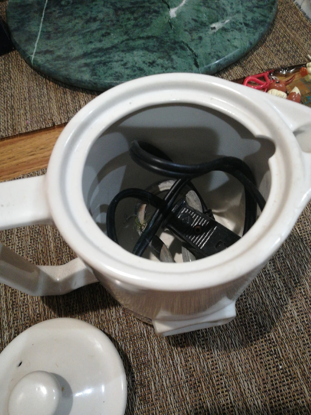 Valiant Hot Pot - Household Use Only - photo 2