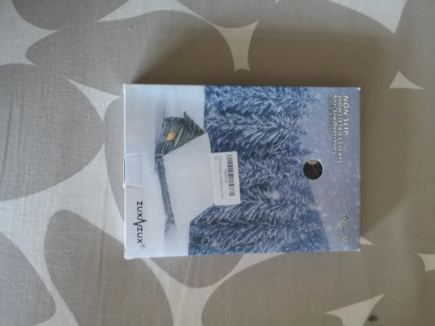 Zuxnzux Non-Slip Ice Cleats - Size M