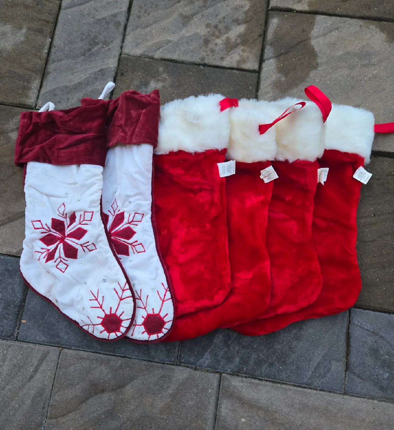 Christmas Stockings image indicator(2)