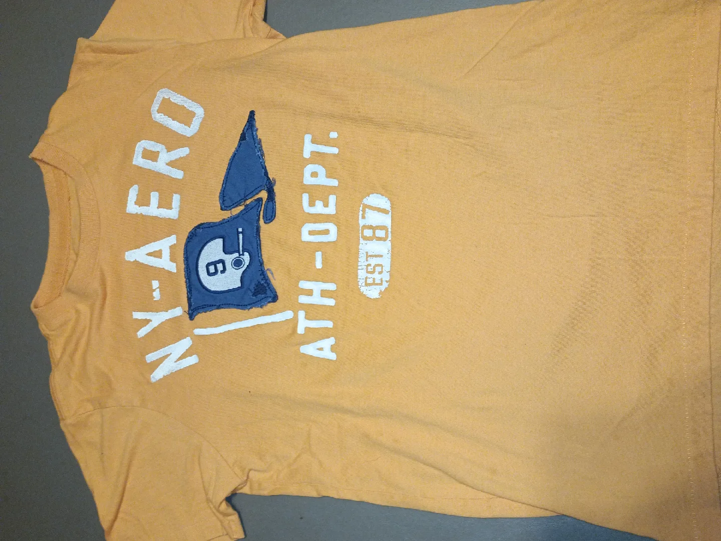 Aeropostale Tokyo Graphic Tee - Size M image indicator(3)