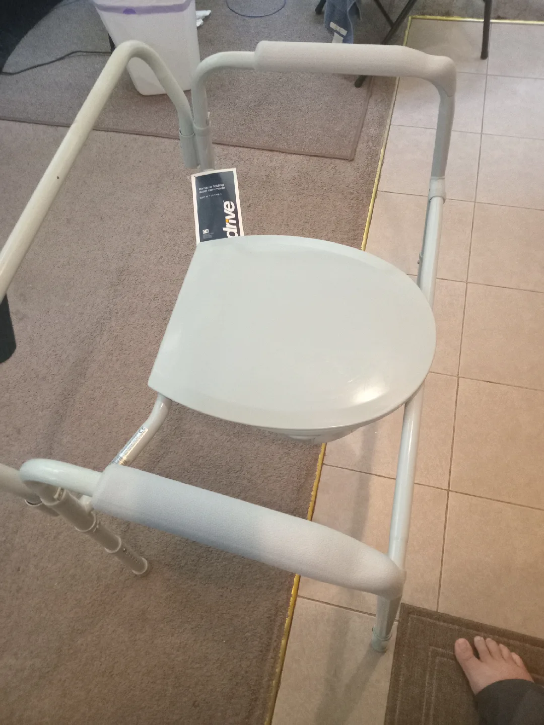 Drive Medical Stand Alone Commode image indicator(4)