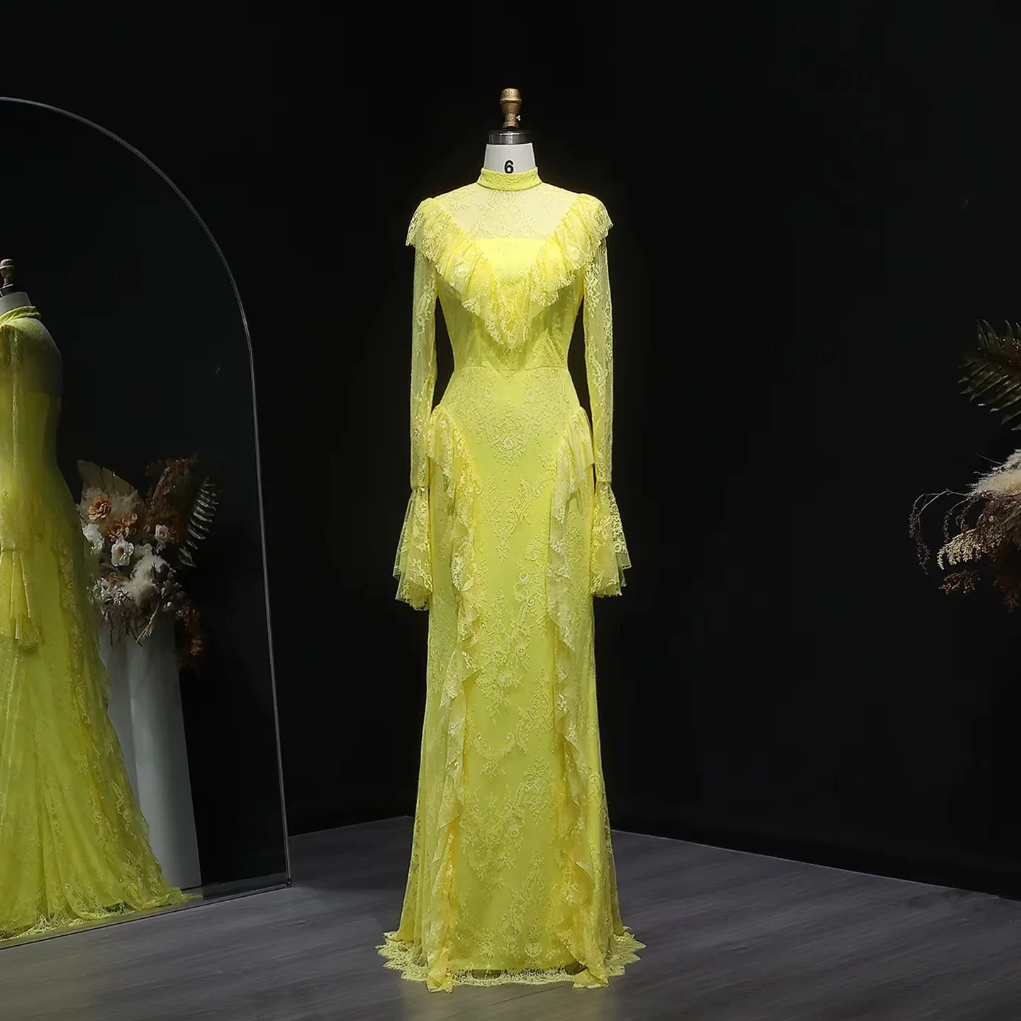 Elegant Formal Gowns image indicator(8)