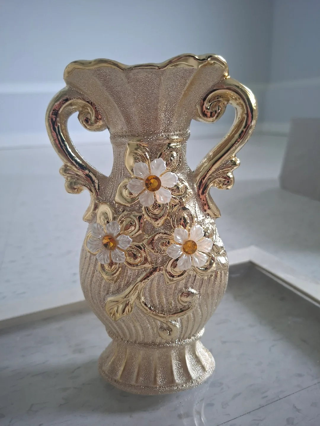 Gold Decorative Vases (Set of 3) image indicator(2)