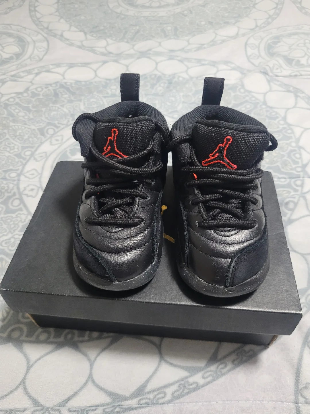 Jordan 12 Retro Black Toddler Shoes - Size 6 image indicator(2)