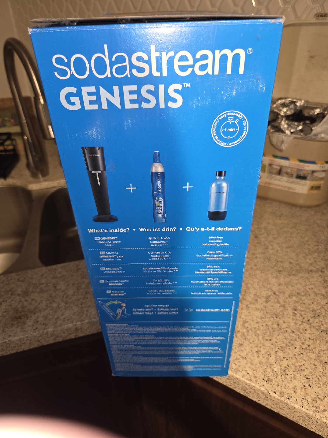 SodaStream Genesis sparkling water maker - photo 5