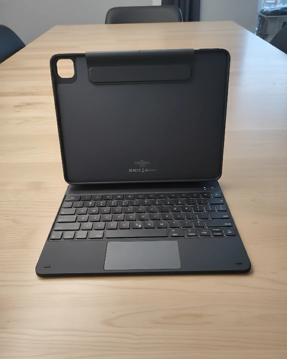 iPad Pro 12.9" Detachable Back Case image indicator(10)