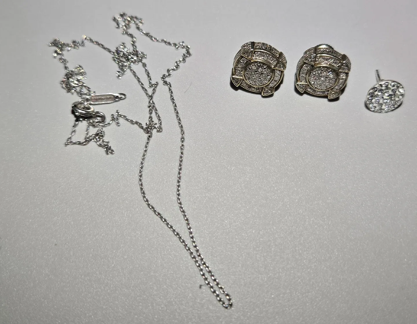 Necklace and Earrings Set image indicator(3)
