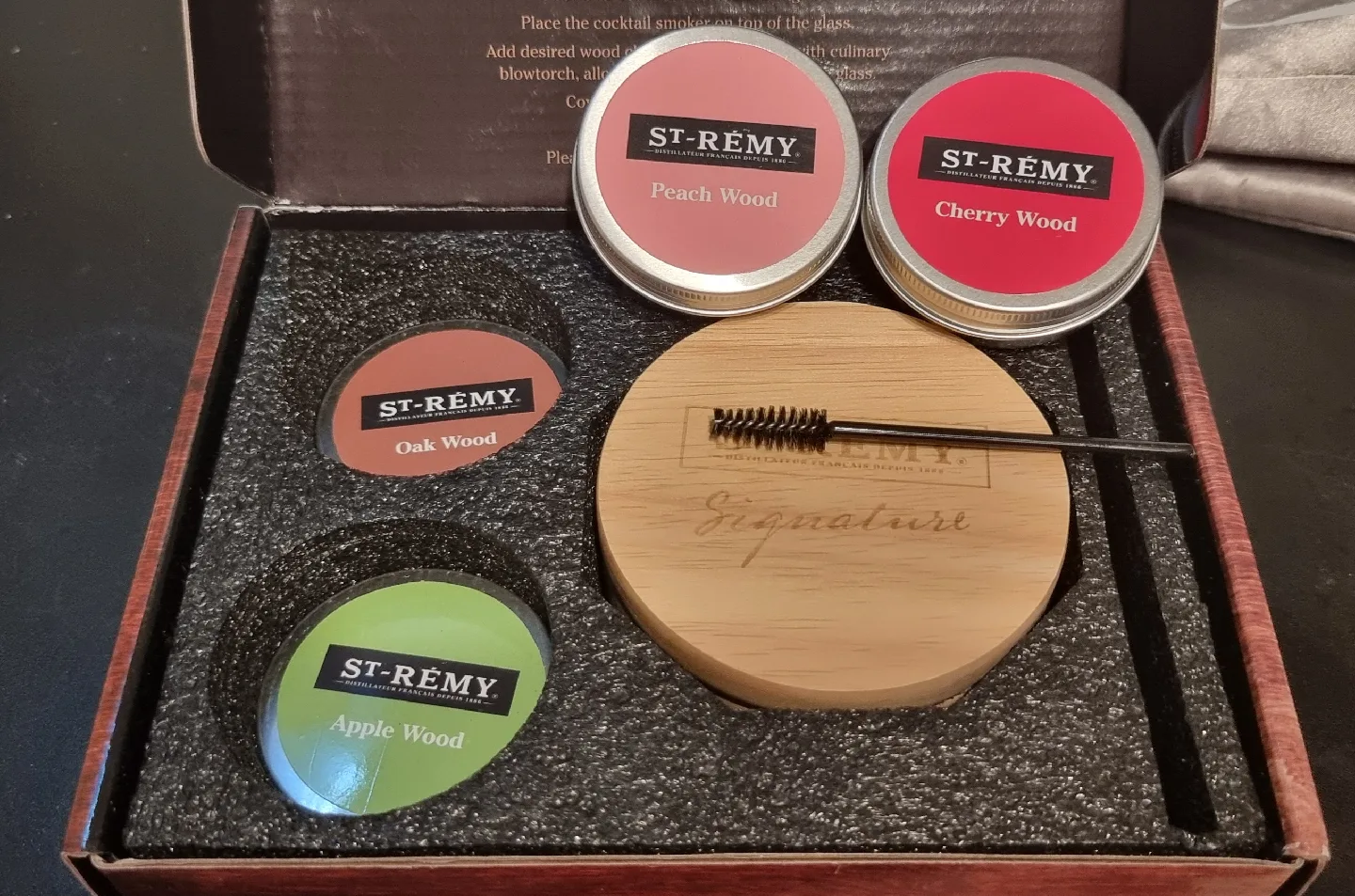 St-Rémy Signature Cocktail Smoking Kit image indicator(4)