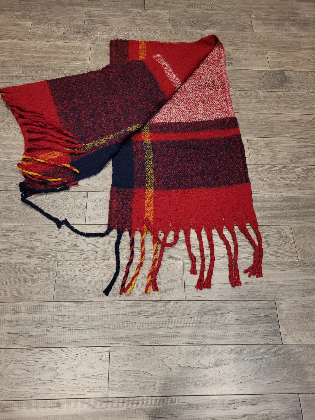 Red Plaid Scarf image indicator(2)
