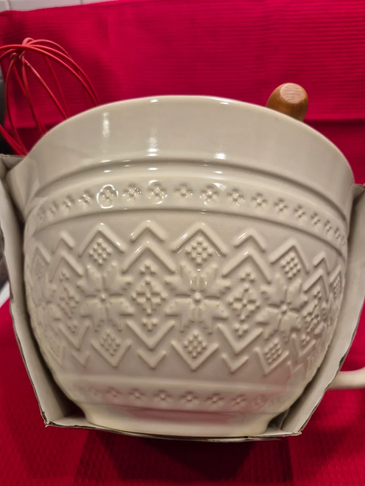 Bake & Decorate Classic Holiday Sugar Cookies Set image indicator(7)