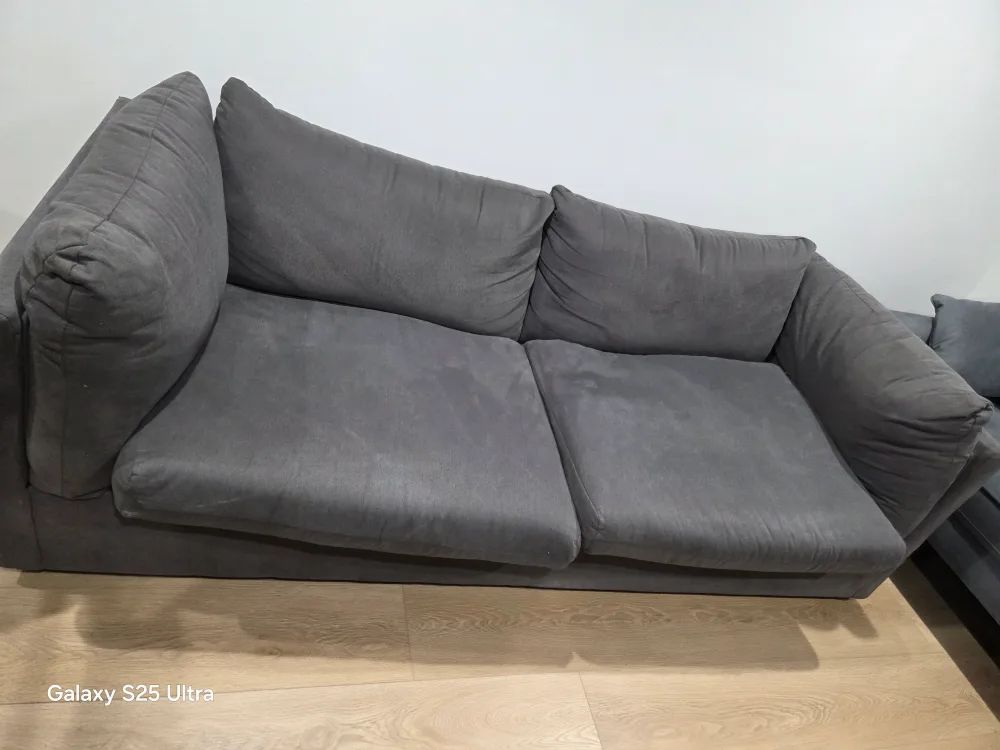 Gray Sofa image indicator(2)