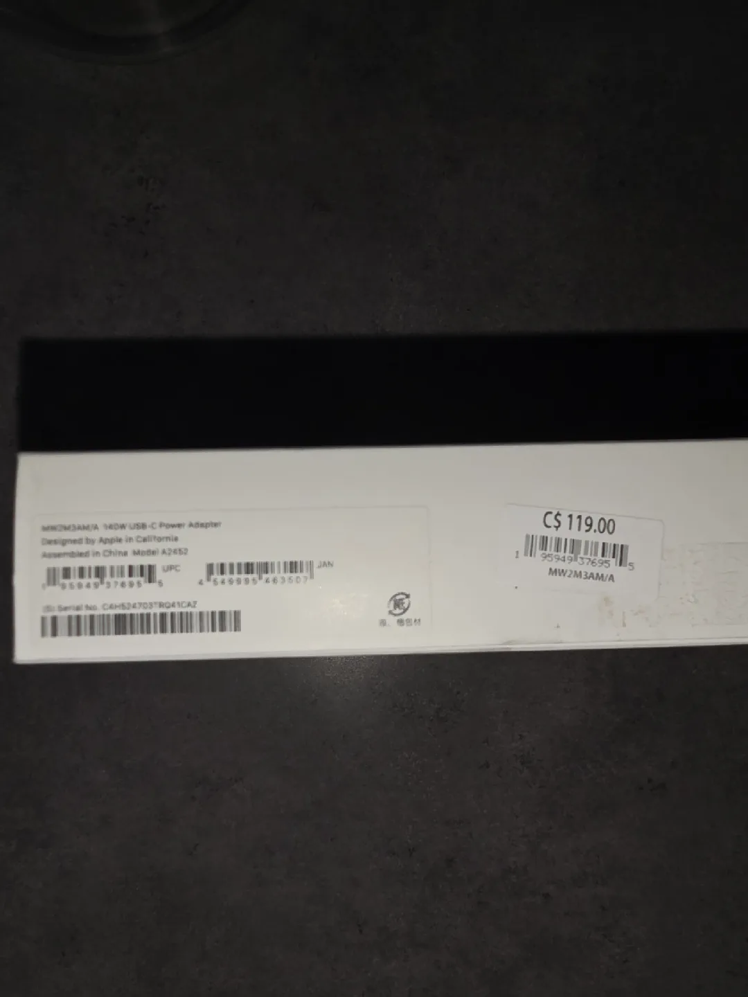 Apple 140W USB-C Power Adapter - New image indicator(2)