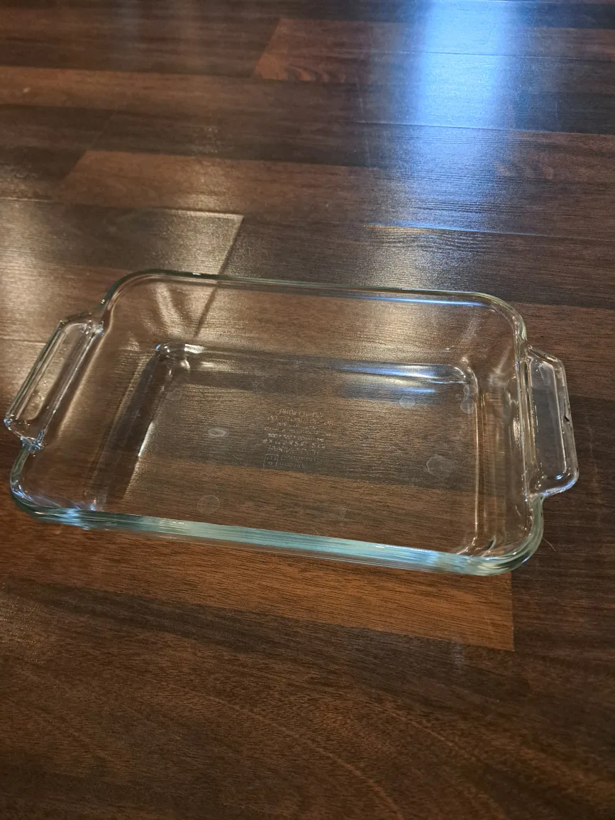 Glass Baking Dish thumbnail