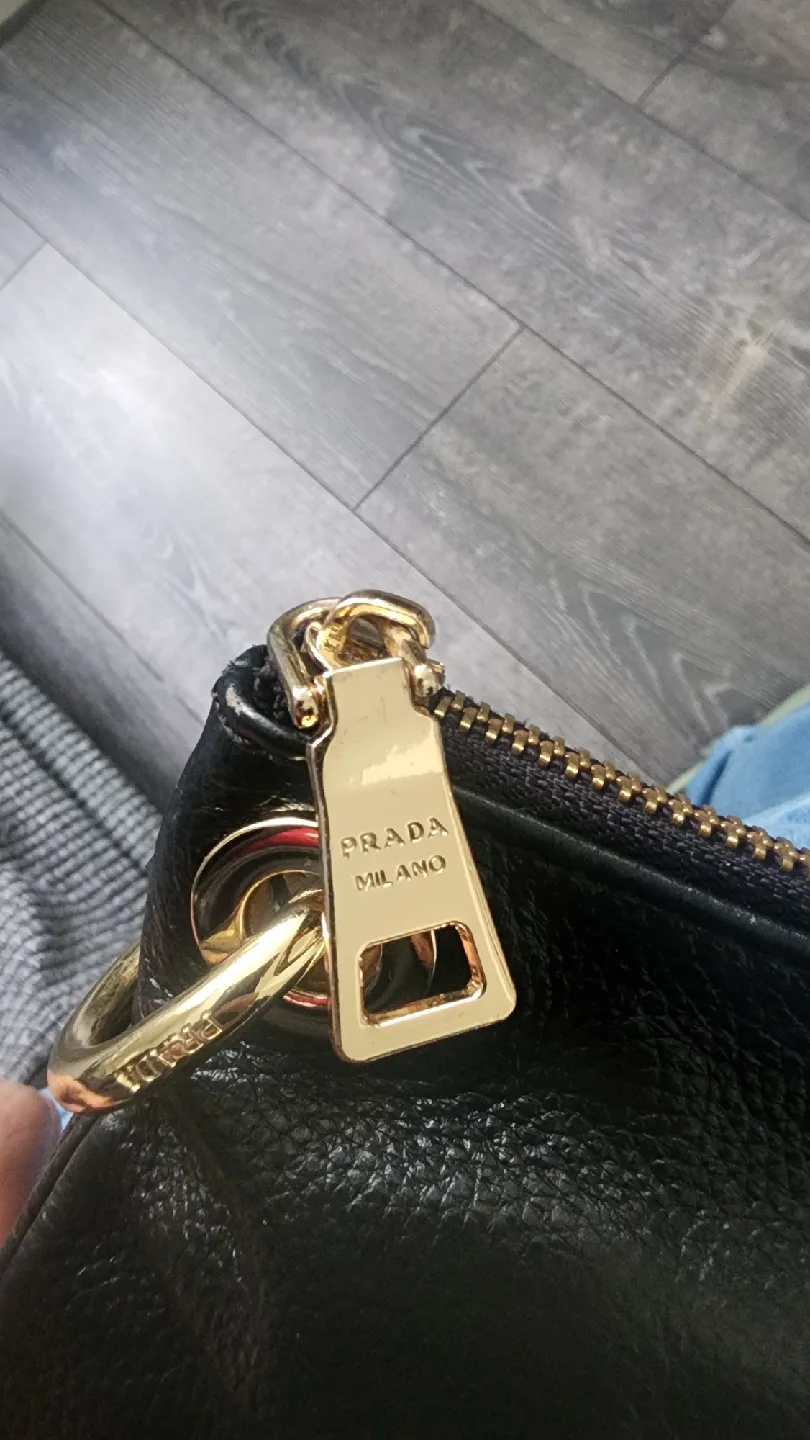 Prada Black Leather Shoulder Bag image indicator(3)