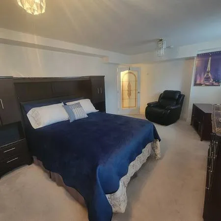 2 Bedroom 1 Bathroom Fully Furnished Basement Suite image indicator(2)