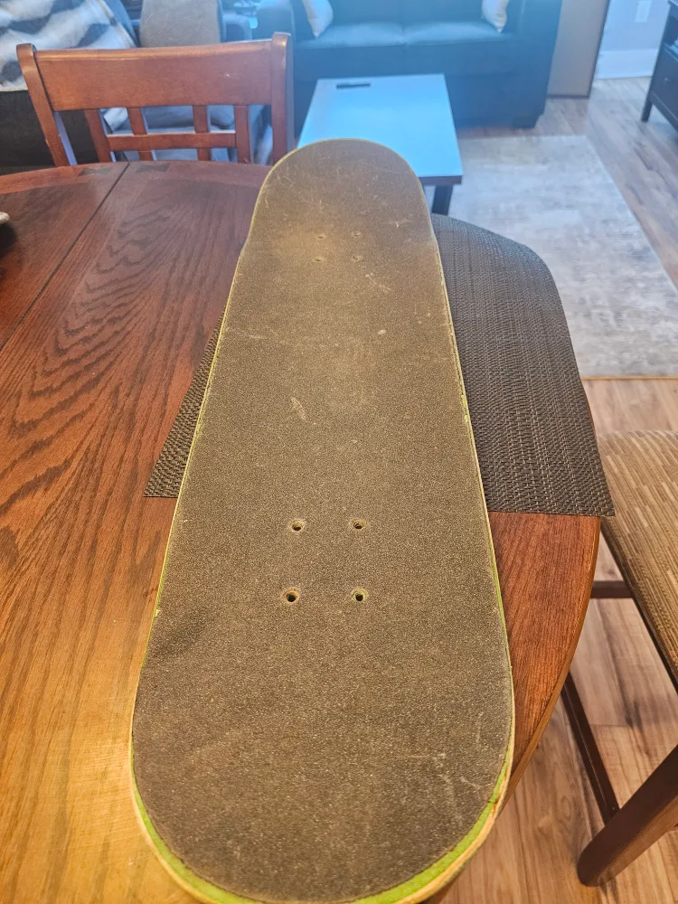 Used Hockey Graphic Skateboard Deck image indicator(4)