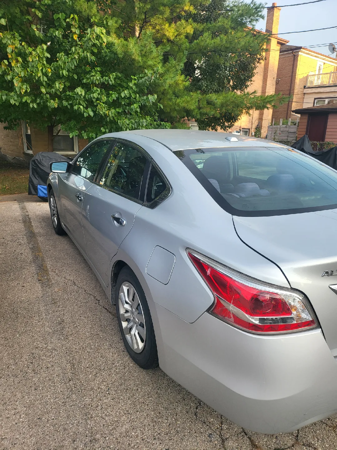 Nissan Altima S 2015 sedan image indicator(7)