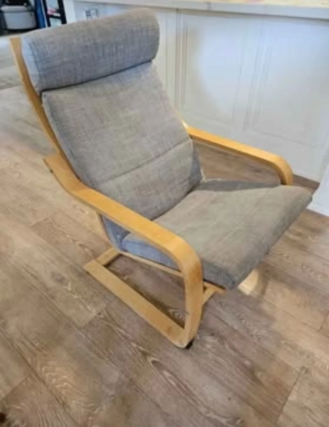 🥕 IKEA POÄNG Armchair, birch veneer/Skiftebo - Light gray thumbnail