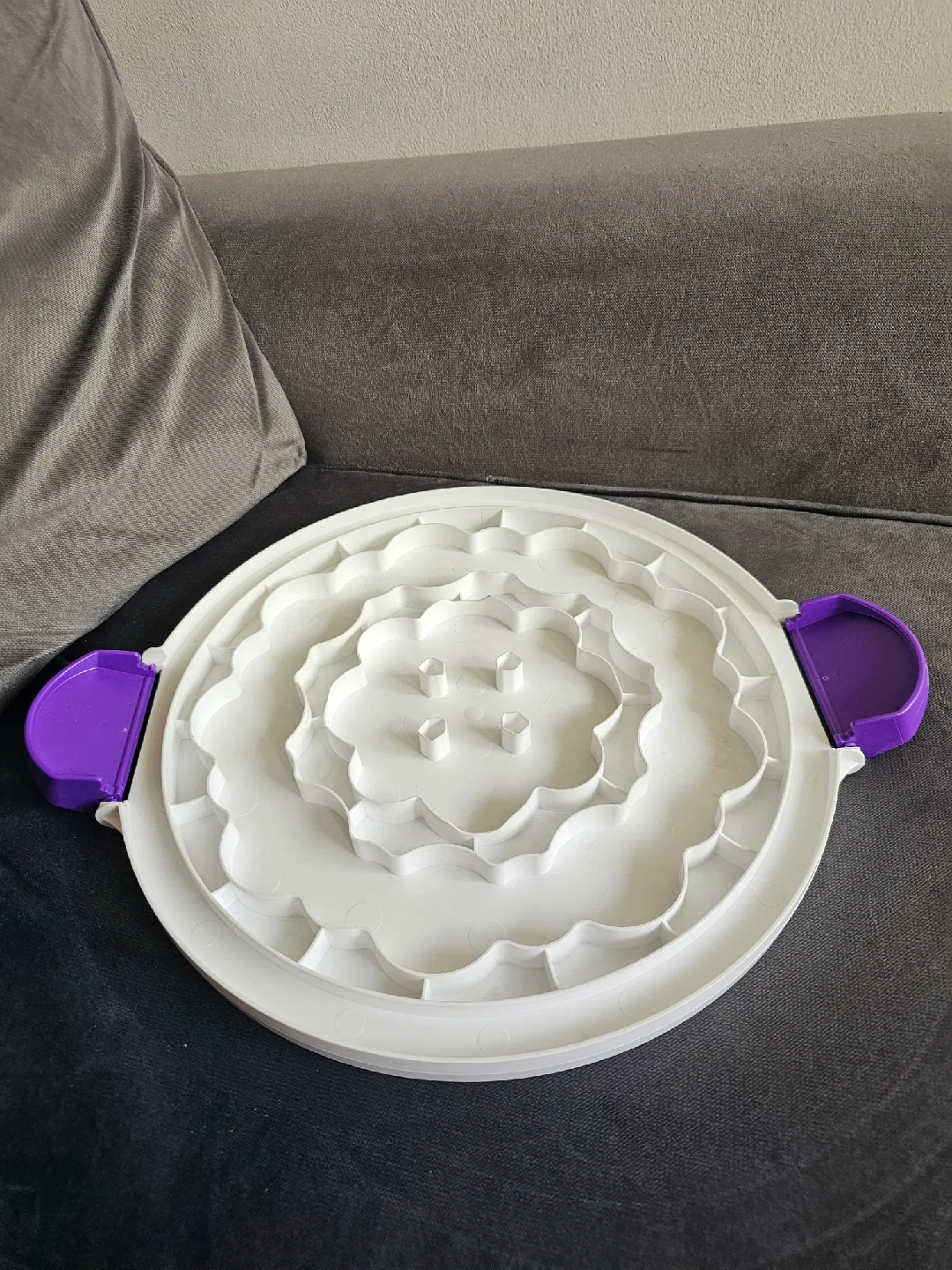 Wilton Cake and Cupcake Carrier Caddy 🎂 🧁 image indicator(4)