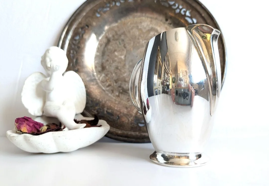 Wm Rogers Silver Plated Coffee Cream Pitcher ~ Flair image indicator(5)