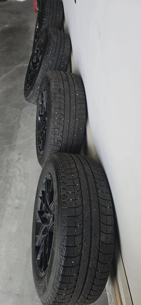 Michelin X-Ice Snow Tires on Black Rims - Set of 4 image indicator(3)