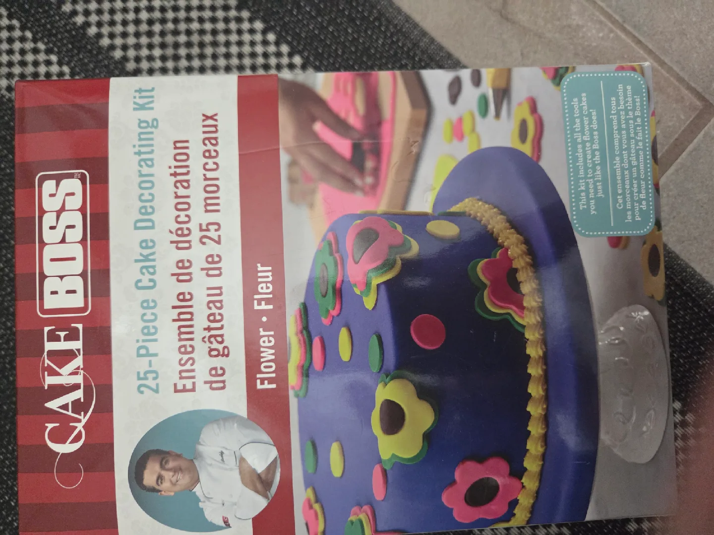 Cake Boss  Flower Cake Decorating Kit thumbnail
