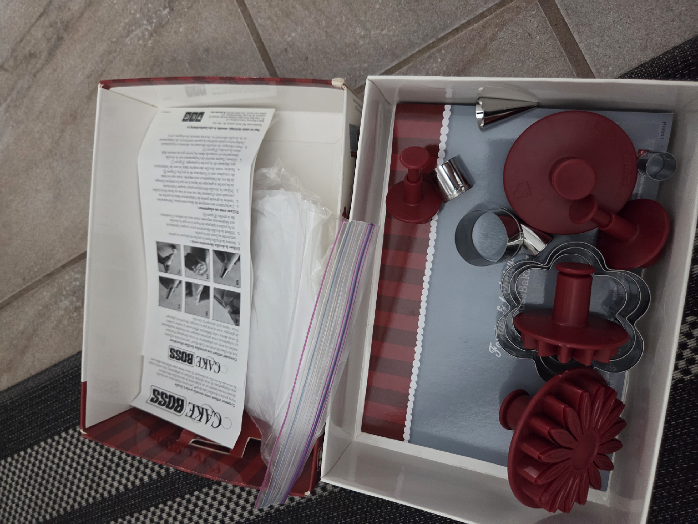Cake Boss  Flower Cake Decorating Kit - photo 2
