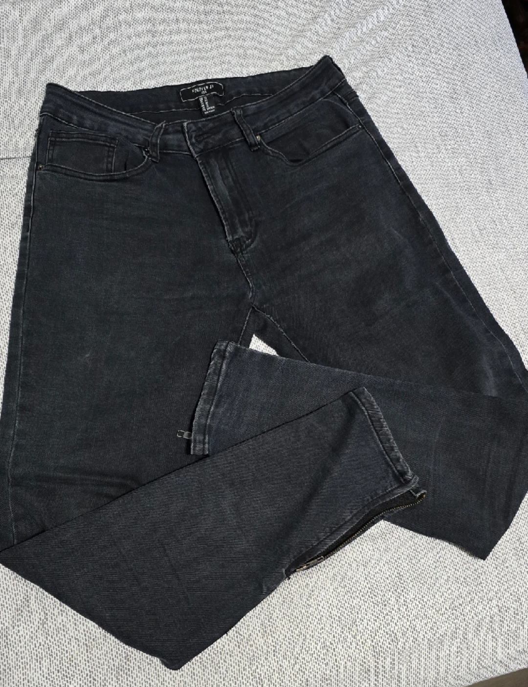 Forever 21 Men Black Jeans - Size 32 - photo 4