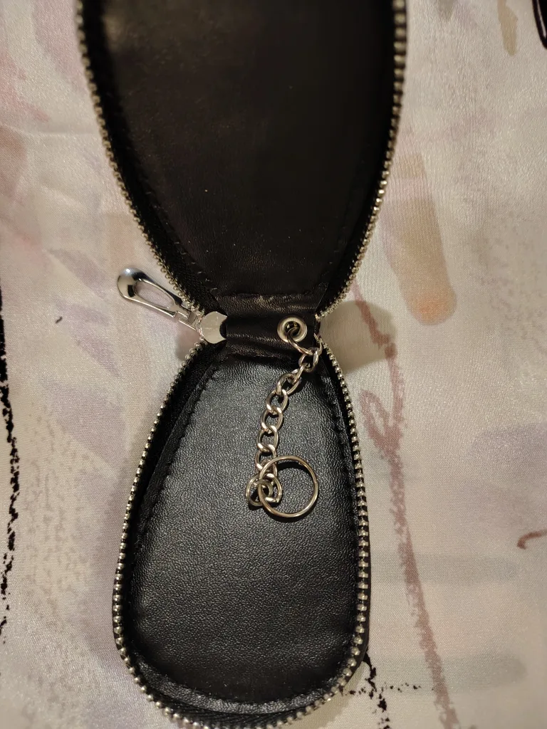 Mitsubishi Leather Key Fob Case image indicator(2)